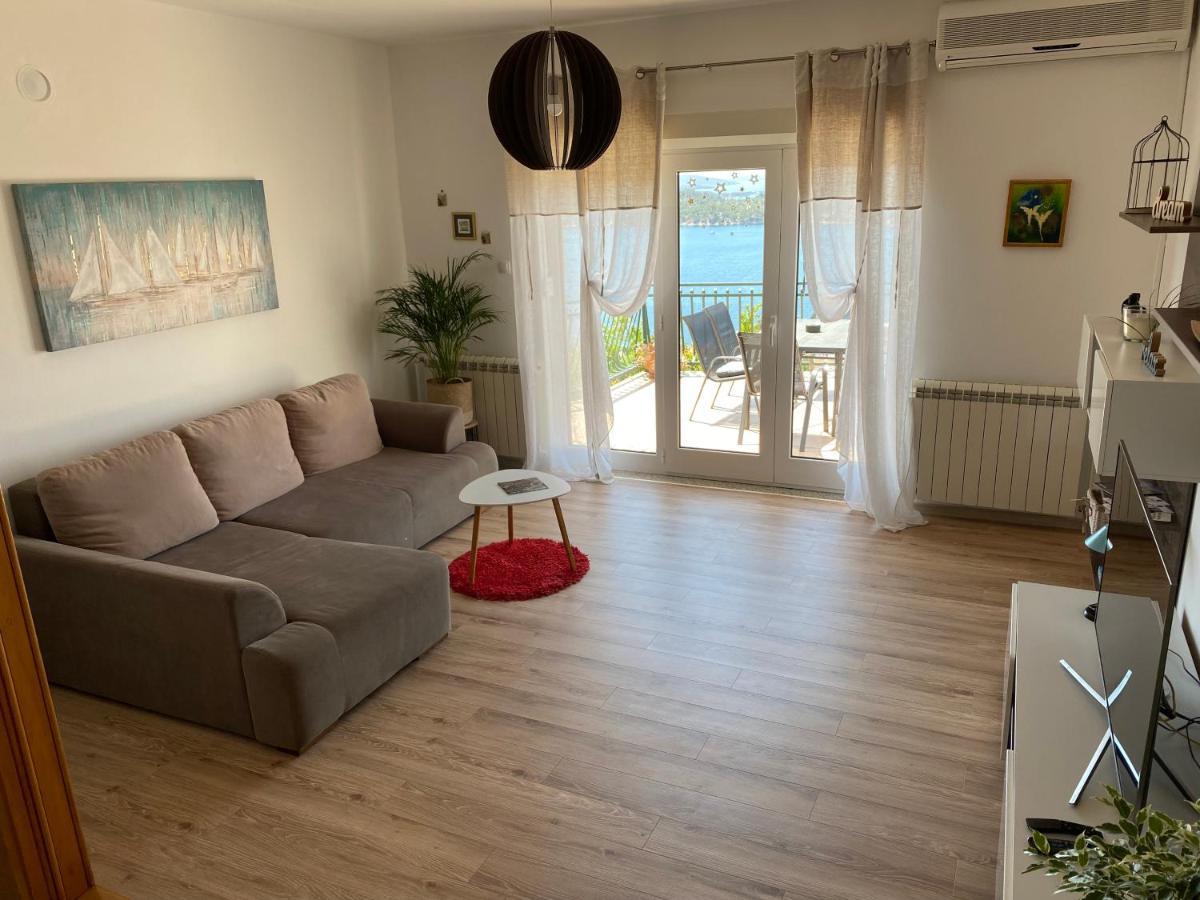 Apartman Betty Šibenik Buitenkant foto