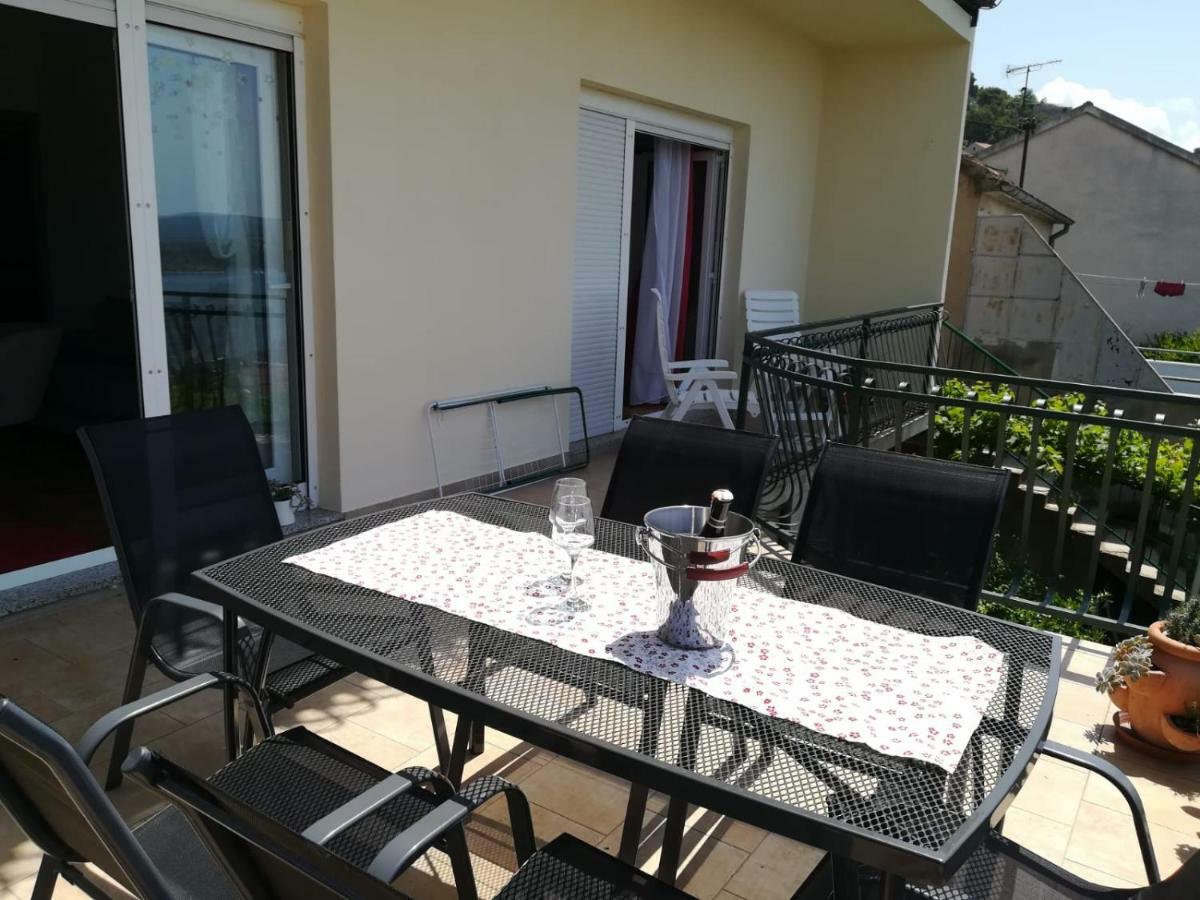 Apartman Betty Šibenik Buitenkant foto